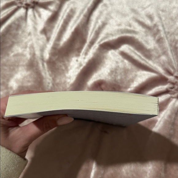 A Cross-Country Christmas Novel by Courtney Walsh - Picture 4 of 6